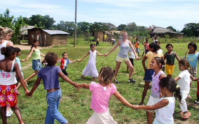 Yes, You Can Volunteer Abroad for Free Yes, You Can Volunteer Abroad for Free