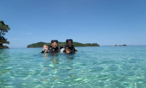 Volunteer at Dive Centre